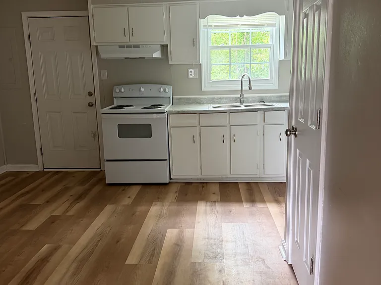 508 S Douglas Ave #D — Photo 7