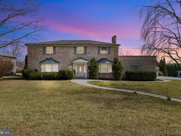 2255 Dandridge Dr, York, PA 17403