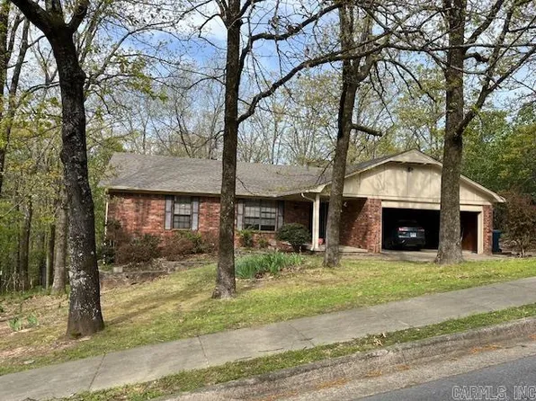 4700 Jerry Dr, Little Rock, AR 72223