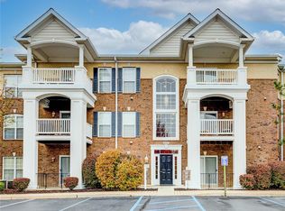 13101 Mill Crossing Ct APT 100, Saint Louis, MO 63141