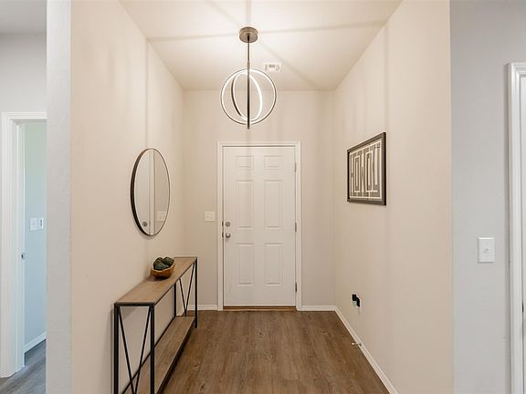 4th image of 1908 Carnley St