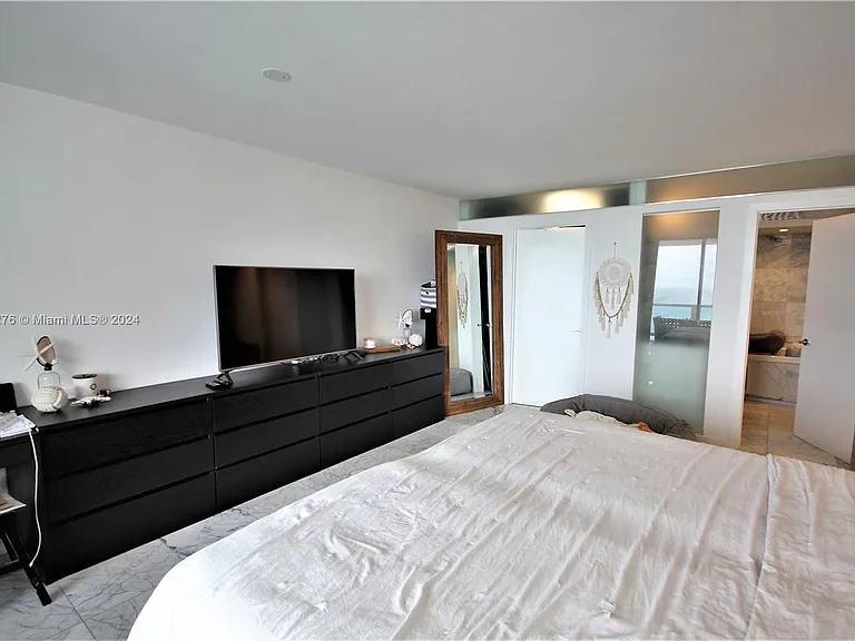 5151 Collins Ave #933 — Photo 9