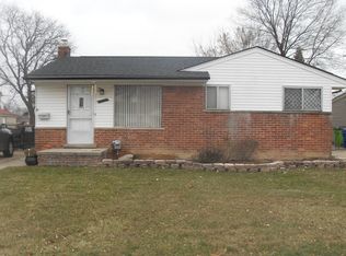 17929 S Wind Dr, Fraser, MI