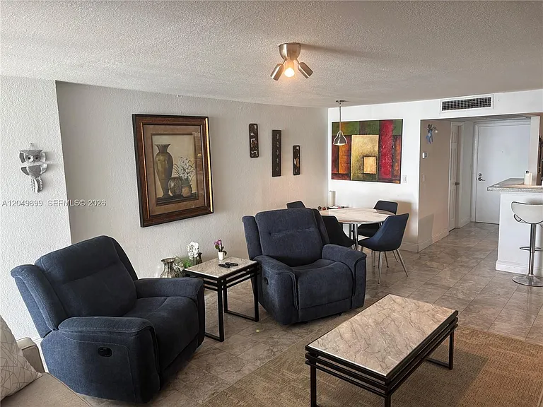 6450 Collins Ave #1207 — Photo 4