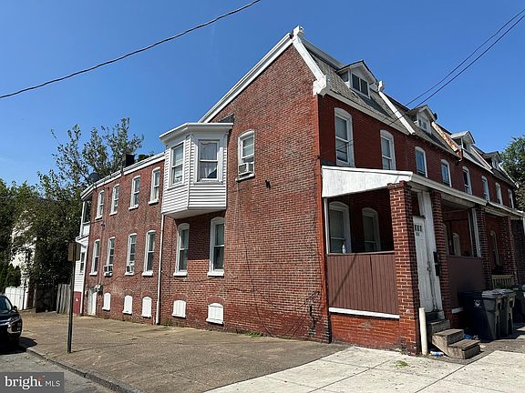 5th image of 1600 W 4th St