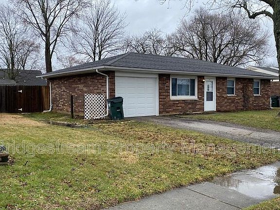 2nd image of 2507 Foxchase Ct W