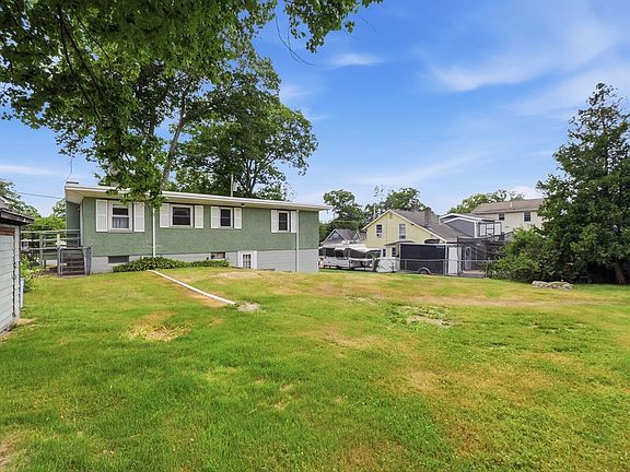 5th image of 48 Pinedale Ave