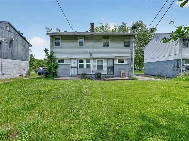 8123 Manor St — Photo 20
