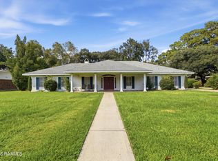 408 Wildwood Dr, New Iberia, LA 70560