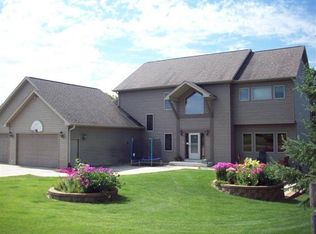 24346 E Cedar Lake Dr, New Prague, MN 56071