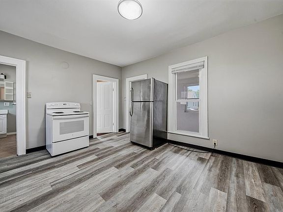 5th image of 639 Niagara St #1-2