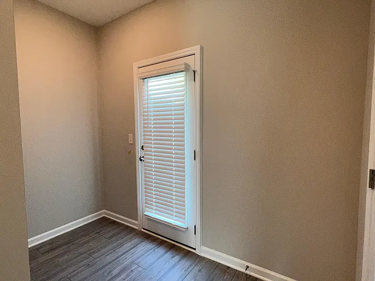 292 Grey Falcon Ave — Photo 35