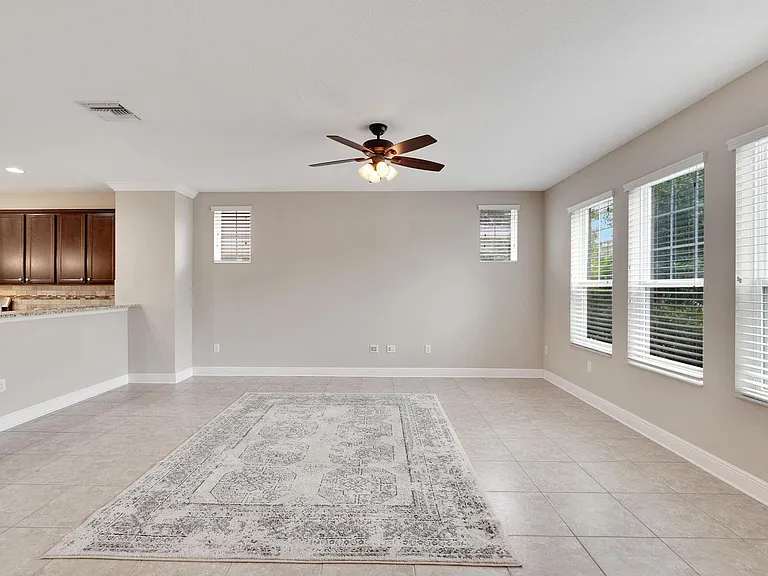 5320 Sagecrest Dr — Photo 5
