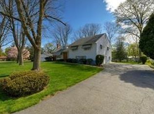 11 Stafford Rd, Colonia, NJ 07067