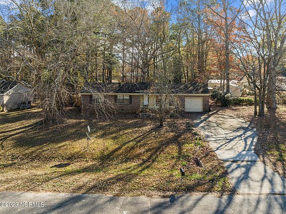 4th image of 1947 Caprice Drive