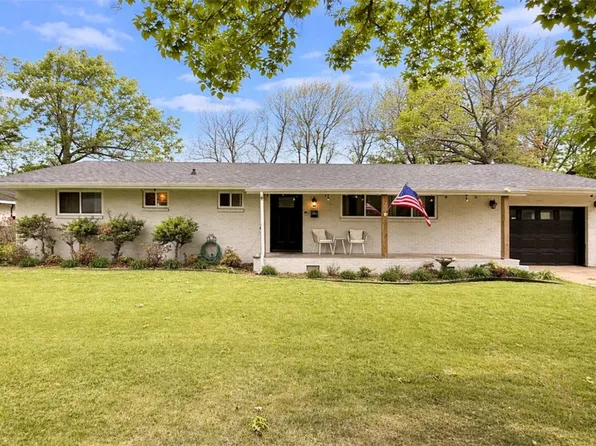 146 Rogers Circle Dr, Springdale, AR 72764