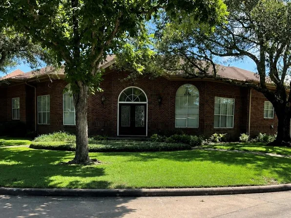 7 Stoney Brook Ln, Bay City, TX 77414