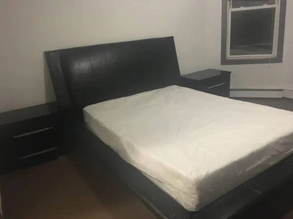 696 Summit Avenue image 1 of 1