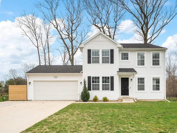 1134 Sonoma Ct, Baroda, MI 49101