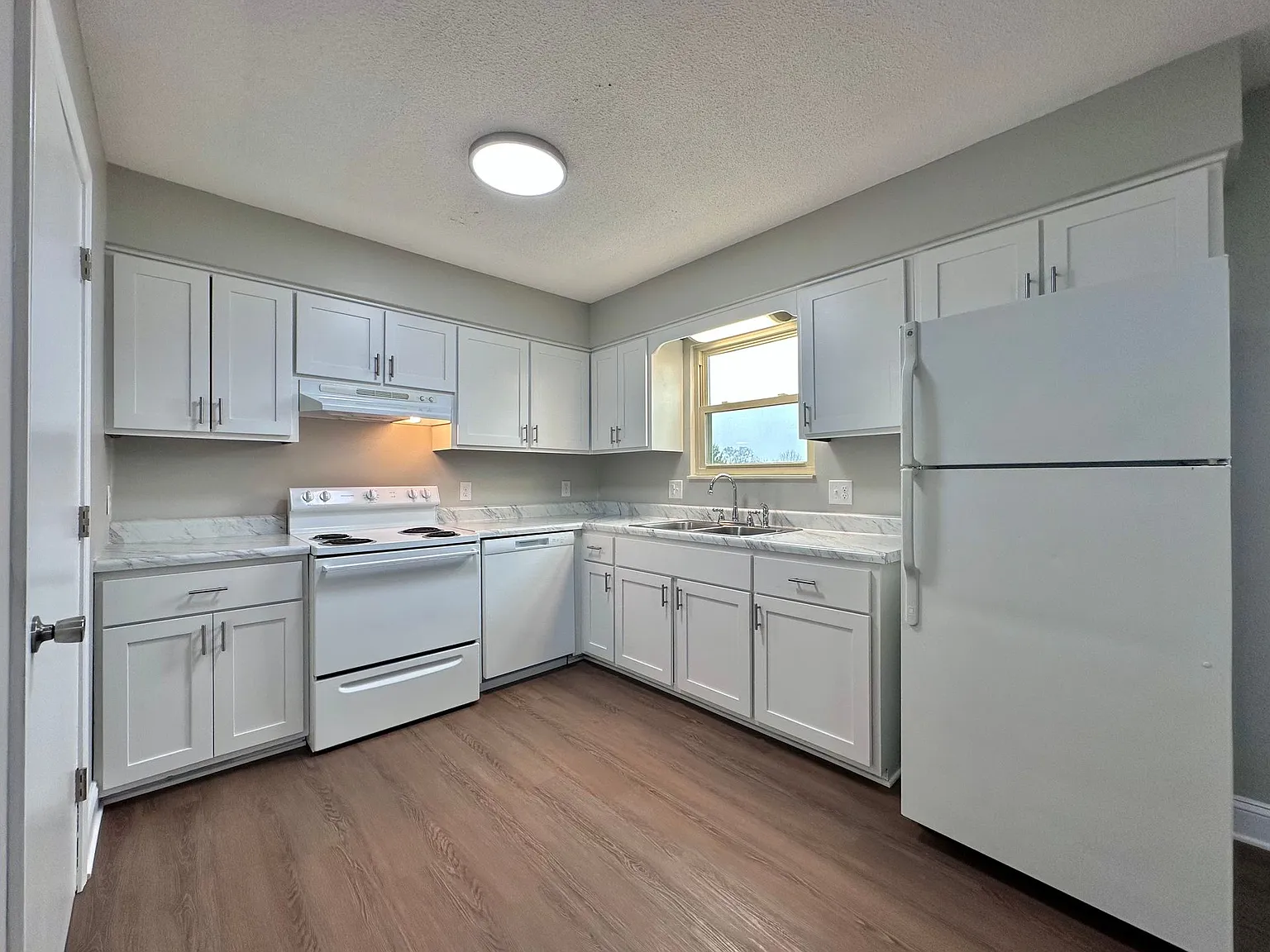 Topside Ridge Townhomes — Photo 1