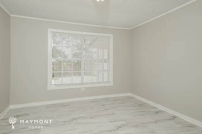 4629 Harden Blvd — Photo 9