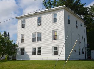 8 Zoar St, Auburn, ME 04210