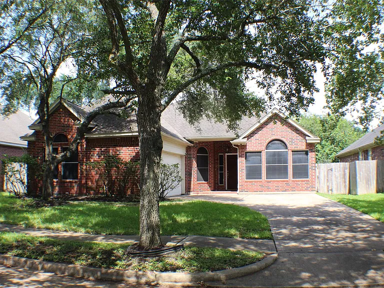 119 Lissa Ln — Photo 1