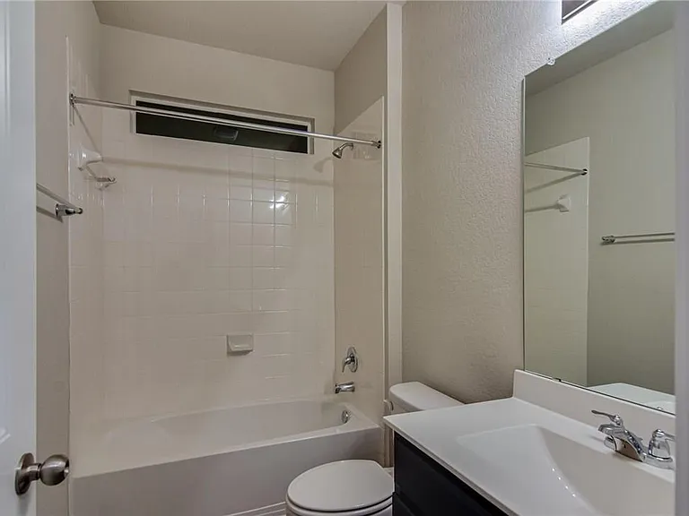 309 Naset Dr — Photo 23