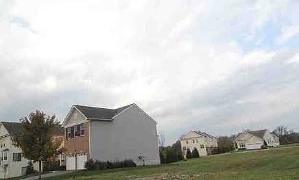 2nd image of 108 Darden Ct W