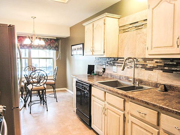 4th image of 7642 W Farm Road 68