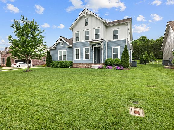 4th image of 517 Oakvale Ln