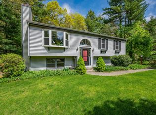 155 Hathaway St, Wareham, MA 02571