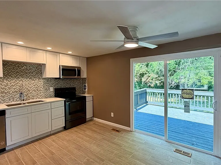 104 Finwood Dr — Photo 11