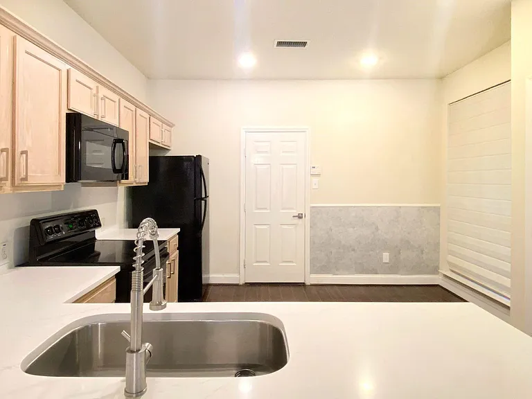 54 Alderon Woods Pl — Photo 13