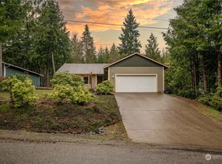 350 E Ballycastle Way, Shelton, WA 98584