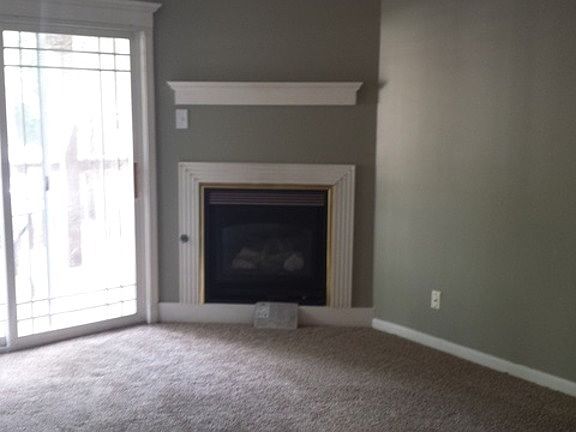 2nd image of 1970 Tall Oaks Dr APT 1B
