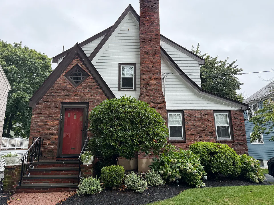 291 Russett Rd
