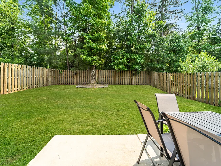 231 Claudia Dr — Photo 35