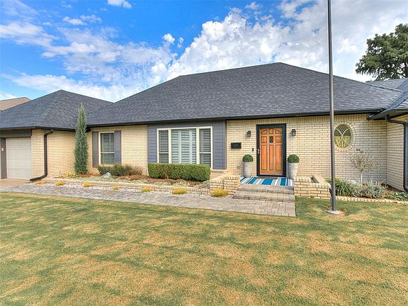 2nd image of 2917 Lansdowne Ln