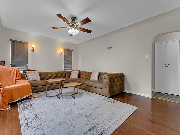 4th image of 12938 123rd St NW