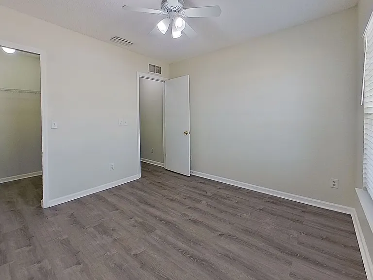 796 Wynfield Cir — Photo 14