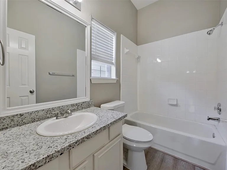 2710 Grants Lake Blvd #S6 — Photo 6