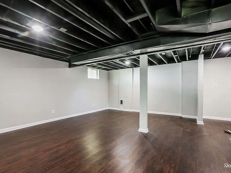 311 Monroe Ave — Photo 13