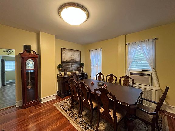4th image of 29 N Delancy Pl