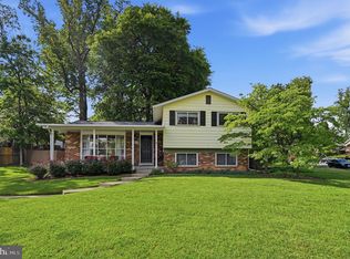 4512 Medford Dr, Annandale, VA 22003