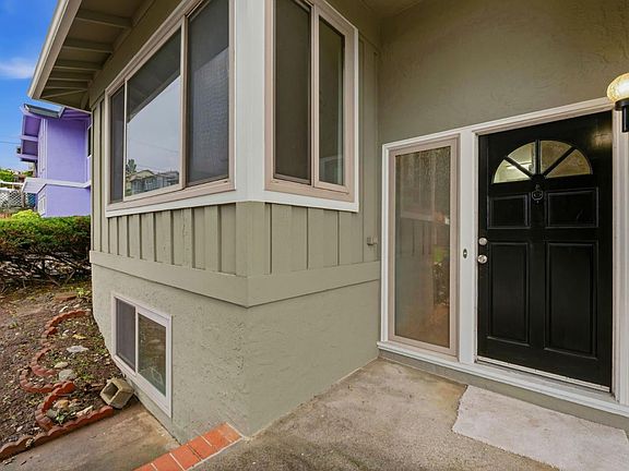 5th image of 261 Del Norte Dr
