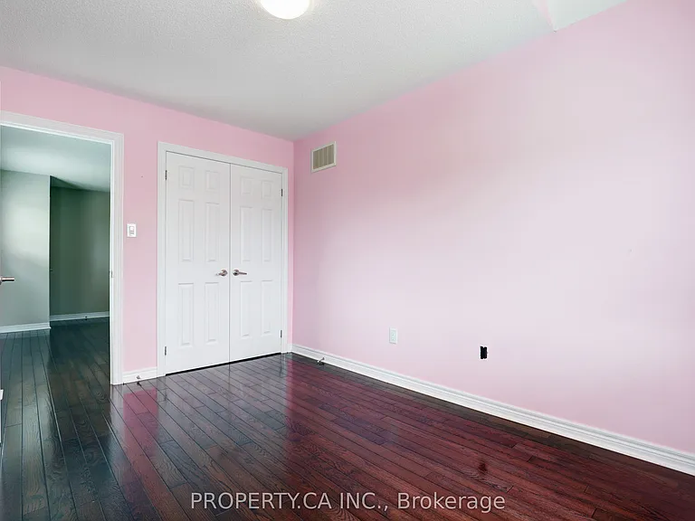 41 Spruce Pine Cres — Photo 17