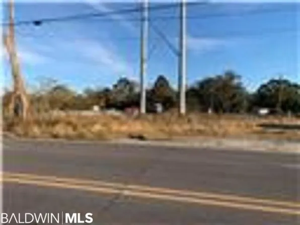 855 Holcombe Ave, Mobile, AL 36606