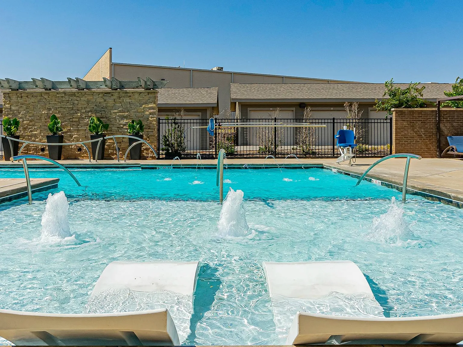 Album Quail Springs 55+ Active Adult Apartment Homes — Photo 2