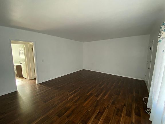 Large living room comes with cable hookup